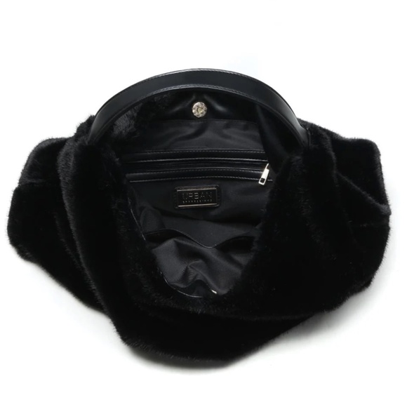 NWT Black Hobo Bag Large Soft Vegan Shoulder Handbag Stylish Everyday - Picture 6 of 6